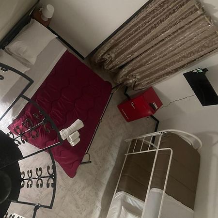 Casa Vacanza La Serenella Daire Napoli Dış mekan fotoğraf