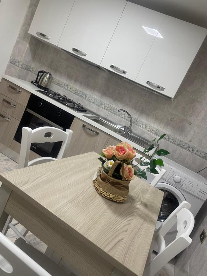 Casa Vacanza La Serenella Daire Napoli Dış mekan fotoğraf